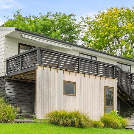Sunrise Point - Snells Beach Holiday Home Bagian luar foto