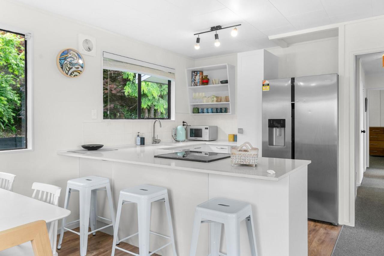 Sunrise Point - Snells Beach Holiday Home Bagian luar foto